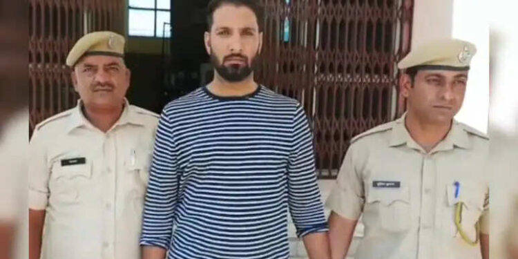The accused who cheated a woman constable arrested, cheated by 10 lakh rupees by pretending to trading