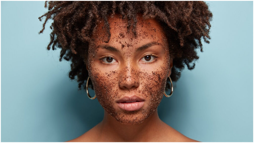 The face has turned black due to heat, apply multani mitti paste for glow