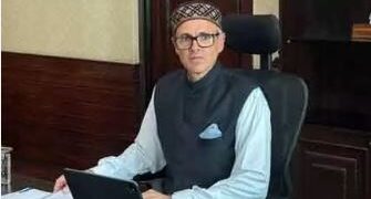 The families of those killed in Pakistan's shelling will be given an ex-gratia amount of Rs 10 lakh: Omar Abdullah