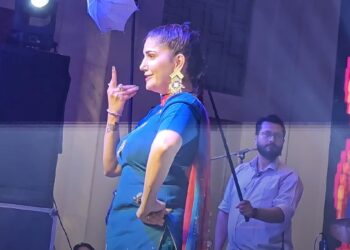 Haryanvi Song: घुम घुम Sapna Choudhary का दिल छू लेने वाला डांस परफॉर्मेंस हरियाणवी गानों की जान