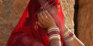 The lehenga was to be worn at Didi's wedding, the stubbornness was not fulfilled, then the dreadful step