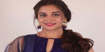 जिस लिवर ट्यूमर से लड़ रही  दीपिका कक्कड़, जानें क्या है ये जानलेवा बीमारी और इसके लक्षण