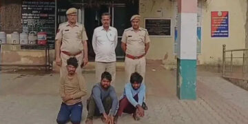 The miscreant took Nath notes from the nose of the sleeping woman, 3 accused arrested