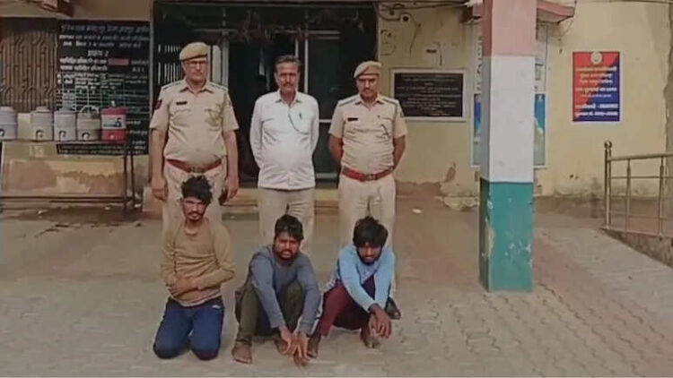 The miscreant took Nath notes from the nose of the sleeping woman, 3 accused arrested