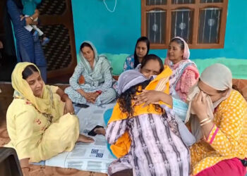 The mourning of Pakistan's cowardly act, people said- 'Modi government should give us bunkers'