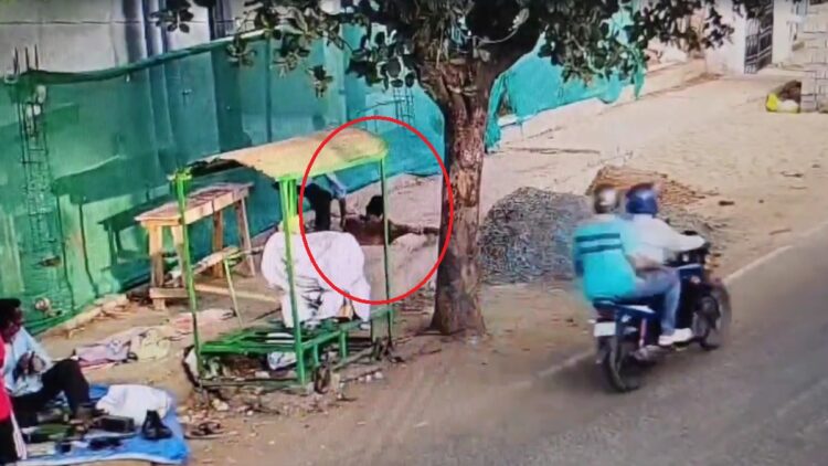 The person was drunk, the person stumbled into the drain, death; This video will make this video stand