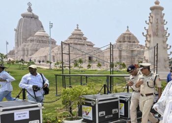 The priests demanded the removal of the word 'Jagannath Dham' from Digha temple, said- Mamta apologized