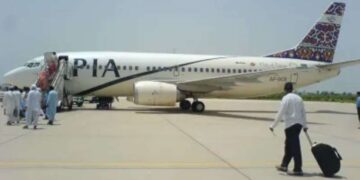 Then Pakistan is opening aircraft with the intention of avoiding India's attack under the guise of civilians