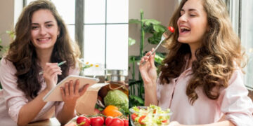 These 5 things are superfood for women, will be fit for a long time, young and healthy