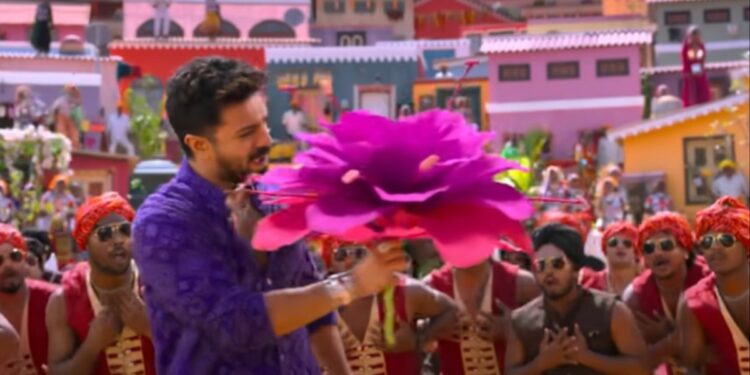 This super flop film made for Rs 450 crore, hit after OTT release, two superstars were not able to save together