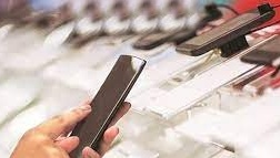 साल की पहली तिमाही में स्मार्टफोन की वैश्विक बिक्री में तीन प्रतिशत का उछाल