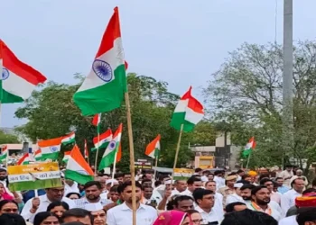 Tiranga Shaurya Samman Yatra: Tricolor Shaurya Samman Yatra taken out in many places including Delhi, Haryana, cheering Bharat Mata and Army, Tiranga Shaurya Samman Yatra Taken out in Delhi and Haryana, Bharat Mata and Army HAILED