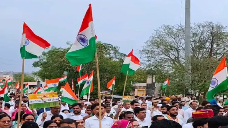 Tiranga Shaurya Samman Yatra: Tricolor Shaurya Samman Yatra taken out in many places including Delhi, Haryana, cheering Bharat Mata and Army, Tiranga Shaurya Samman Yatra Taken out in Delhi and Haryana, Bharat Mata and Army HAILED