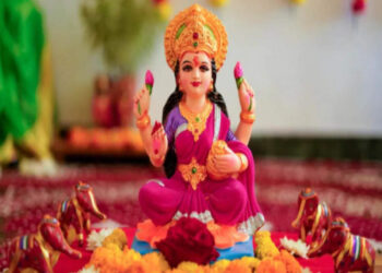 आज शुक्रवार के दिन किन राशियों पर मां लक्ष्मी होंगी मेहरबान ? इन राशियों की तिजोरी रहेगी भरी, जानें उपाय और संकेत