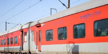 Trains will not run at night in Border Areas: Trains will not run at night in the border areas of Jammu-Punjab, trains will not run at night, decision taken due to current situation, train