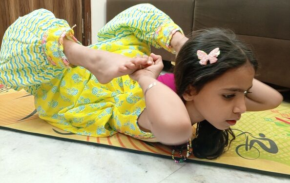 Vanya Sharma became the youngest Global Yoga icon, set 12th world record