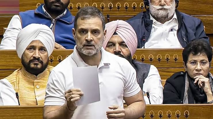 Veer Savarkar comment case: Rahul Gandhi may have difficulties, Pune court reached the case