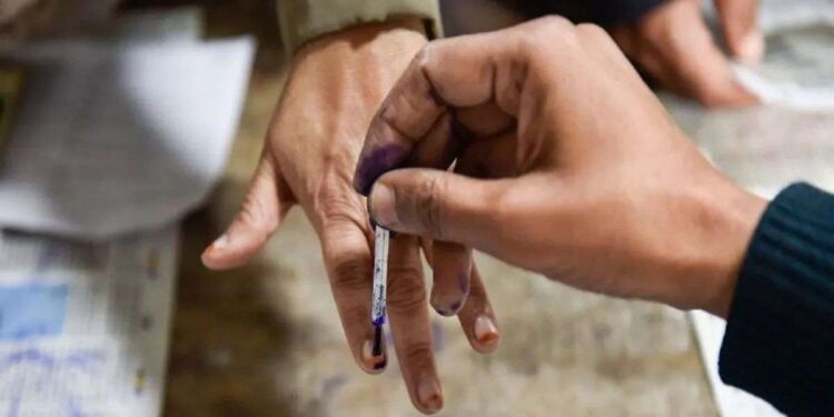 Voting will be held on June 22 for 8,326 gram panchayats in Gujarat, model code of conduct will be implemented