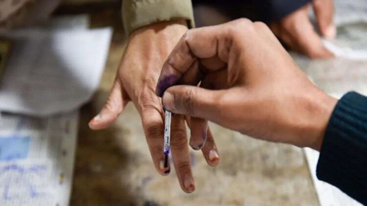 Voting will be held on June 22 for 8,326 gram panchayats in Gujarat, model code of conduct will be implemented