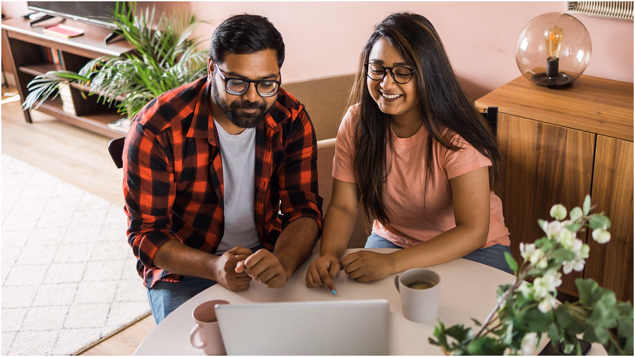 Want to contribute to her husband's earnings? Start these small but beneficial business sitting at low cost sitting at home