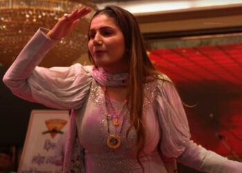 Haryanvi Song: पानी छलके Sapna Choudhary के धमाकेदार डांस परफॉर्मेंस ने जीता दिल