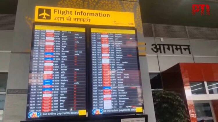 Weather hit at Delhi Airport, delay in 500 flights, root in lieu of 3 flights