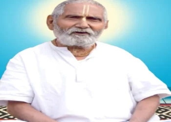Who is Baba Shivanand in Hindi: Who is Baba Shivanand of Varanasi who gave up his life?