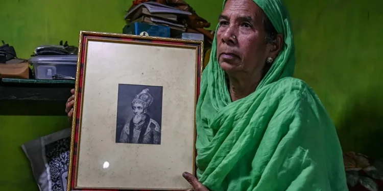 Who is Sultana Begum in Hindi? : Who is Sultana Begum? The Red Fort claimed ownership, the Supreme Court's petition was rejected, WHO is Sultana Begum? She Claimed Ownership of Red Fort, Supreme Court Dismissed The Petition