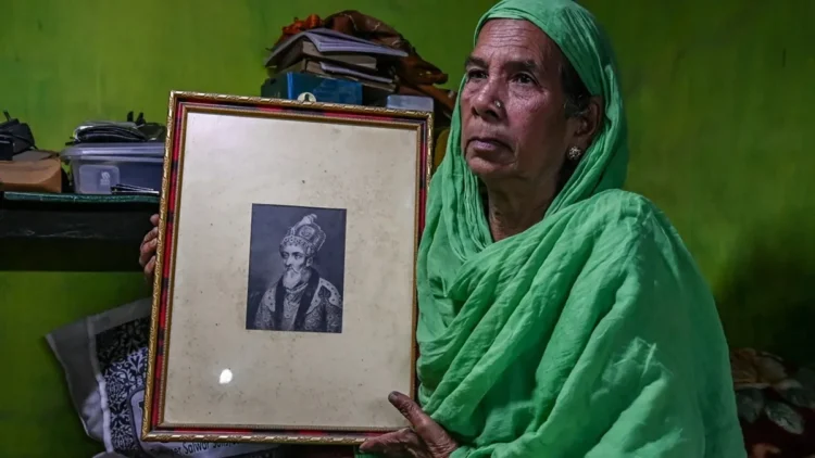Who is Sultana Begum in Hindi? : Who is Sultana Begum? The Red Fort claimed ownership, the Supreme Court's petition was rejected, WHO is Sultana Begum? She Claimed Ownership of Red Fort, Supreme Court Dismissed The Petition