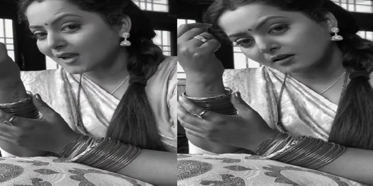 Whose path Anjana Singh remained, red bangles shake social media