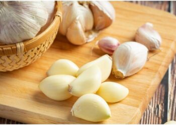 Why do you keep yellow, garlic starts to turn, know the right way to store it