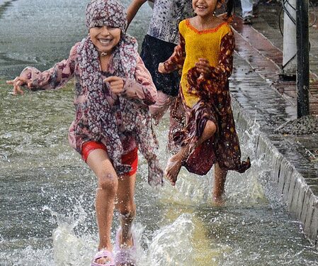 Why is it necessary to take a bath in the rain, meet 'Amrit' falling from the sky.
