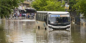 Work from Home advice to companies in Bengaluru, IMD's tension enhancing alert
