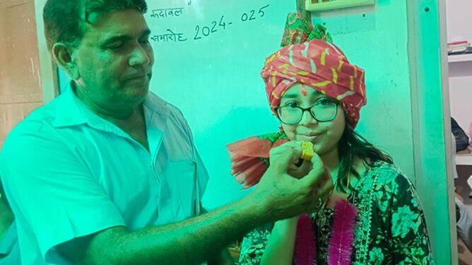 10th and 12th topper students welcomed by Umang Classes