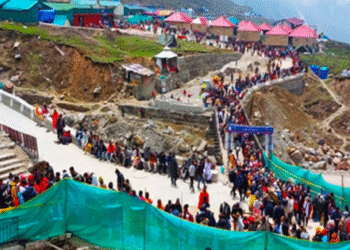 Uttarakhand: Char-Dham Yatra postponed for one day, bad weather became reason