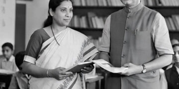2 government jobs were given to wife, professor himself became; Netaji's act will be blown away