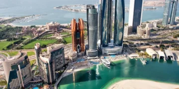 50 family of Kanpur trapped in Abu Dhabi and Dubai