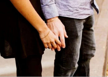 A wife caught in the trap of Facebook love hatched a conspiracy to kill a minor lover, court sentenced life imprisonment