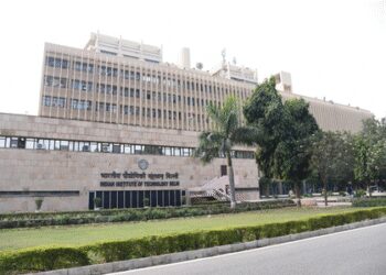 स्वास्थ्य सेवाओं और टेक्नोलॉजी के समन्वय के लिए एम्स और आईआईटी दिल्ली की साझेदारी