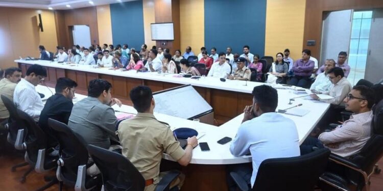 Administrative functioning should bring fast: District Collector