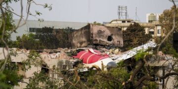 Ahmedabad plane crash: 220 dead were identified, 202 bodies were handed over to family members