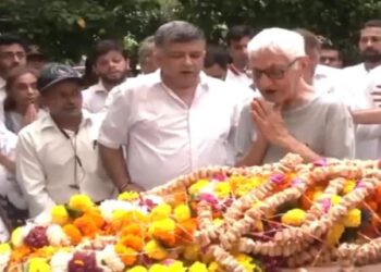 Air India aircraft accident: Pilot Sabharwal, who made 'Made Call', performed funeral in Mumbai
