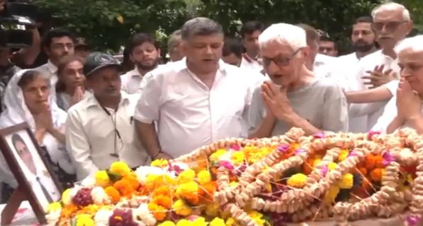 Air India aircraft accident: Pilot Sabharwal, who made 'Made Call', performed funeral in Mumbai