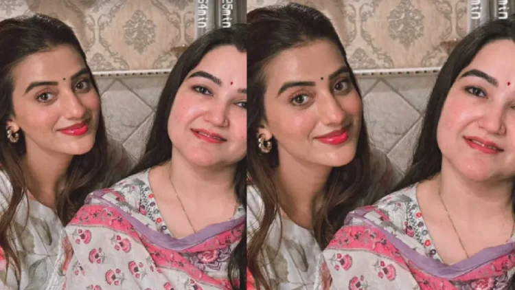 Akshara Singh reached Vrindavan Dham, actress was seen looting her sister
