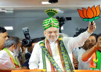 Amit Shah Tamil Nadu Visit, Amit Shah Meenakshi Temple, BJP vs DMK Tamil Nadu, Amit Shah Attacks Stalin, Amit Shah Political Speech, BJP Tamil Nadu Strategy, DMK CORROPTTION ALLEGATIONS, TAMIL NADU NADU NADU NADU NADU NADU NADU NADU NADU Strategy 2026, BJP AIADMK Alliance, Amit Shah Tamil Nadu Rally, Amit Shah Sankalp Yatra, Amit Shah Madurai Visit, BJP South India Politics, Amit Shah Hindu Temple Visit, Amit Shah vs Mk Stalin, BJP Boot Levelin Campaign, NDA in Tamil Nadu, Amit Shah Modi Model, Modi vs Stalin Model, BJP Outreach Tamil Nadu, Amit Shah Women Empowerment Speech Speech, BJP Tamil Nadu Ground Campaign, BJP South StraTEGY 2025, Meenakshi Amman Temple Politics, Amit Shah Tamil Nadu News, BJP Tamil Nadu 2026 Plan, AIDMK BJP Alliance News, DMK Under Pressure, Amit Shah Temple Politics, Amit Shah South Mission, Amit Shah South Mission, BJP Hindutva in Tamil Nadu, BJP Corruption-Free Governance, BJP Targeting Southern States, South India Election Strategy BJP | Amit Shah's fire in Tamil Nadu! Stalin said a tremendous attack on the government, gave a direct challenge. News Track in Hindi