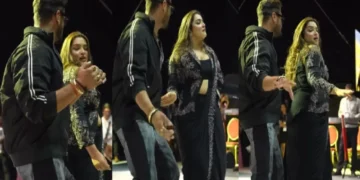 Amrapali Dubey and Khesari Lal Yadav set fire on stage with their dances, this video of actress going viral