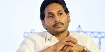 Andhra Pradesh: One killed by death after Jagan Mohan Reddy's car, former CM was made in the case