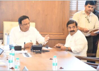 BJP showed Uddhav and Raj Thackeray on joint March announcement in Maharashtra