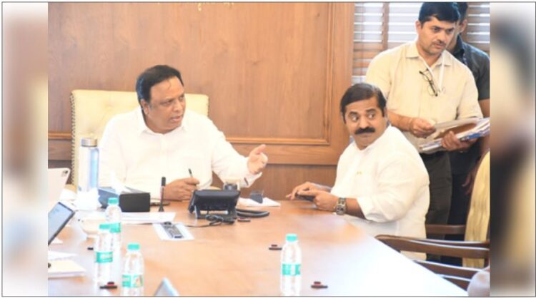 BJP showed Uddhav and Raj Thackeray on joint March announcement in Maharashtra