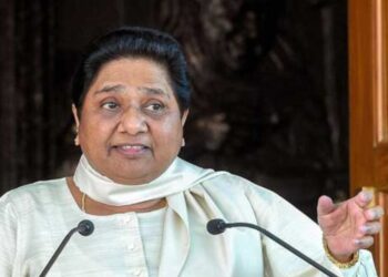 BSP Chief Mayawati | Mayawati Pays Tribute to Chhatrapati Shahuji Maharaj | Mayawati Attack on BJP-SP, Mayawati X Account, UP Politics | Up latest news | Lucknow News | , Lucknow News: Mayawati pays tribute to Chhatrapati Shahuji Maharaj Jayanti: BJP-SP accused of changing the name of KGMU, demand to restore real names. News Track in Hindi